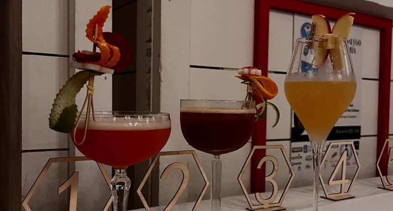 Cócteles ganadores del XXII Campeonato Gallego de Coctelería: Luisiño, de María Batán 