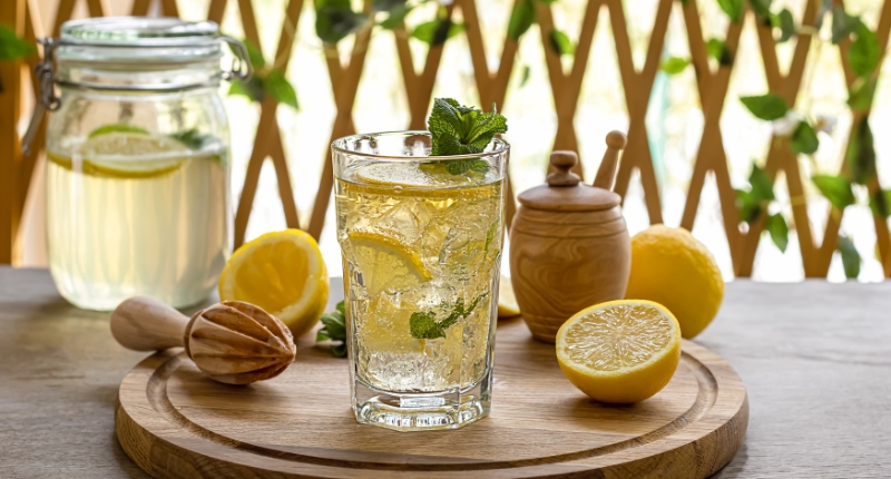 miel en la coctelería