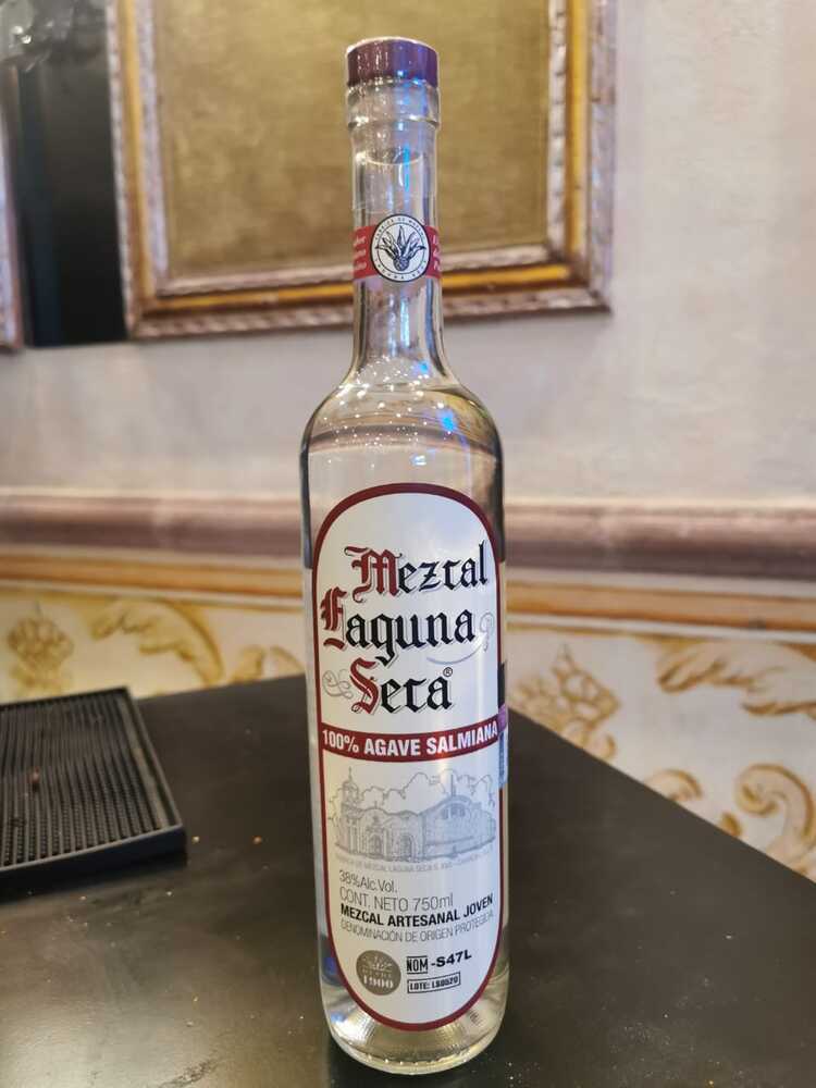 botella Mezcal Laguna Seca