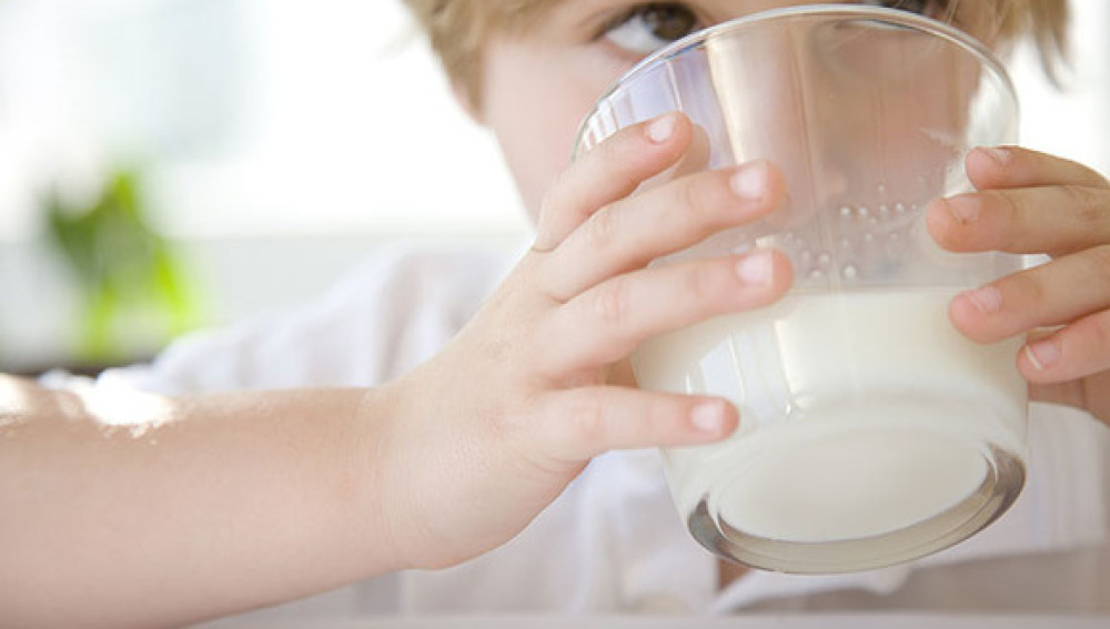 leche-consumo-en-la-niñez