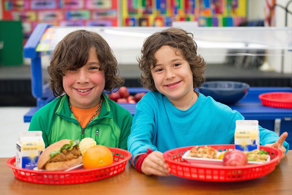 comedores escolares saludables-almuerzo-escolar
