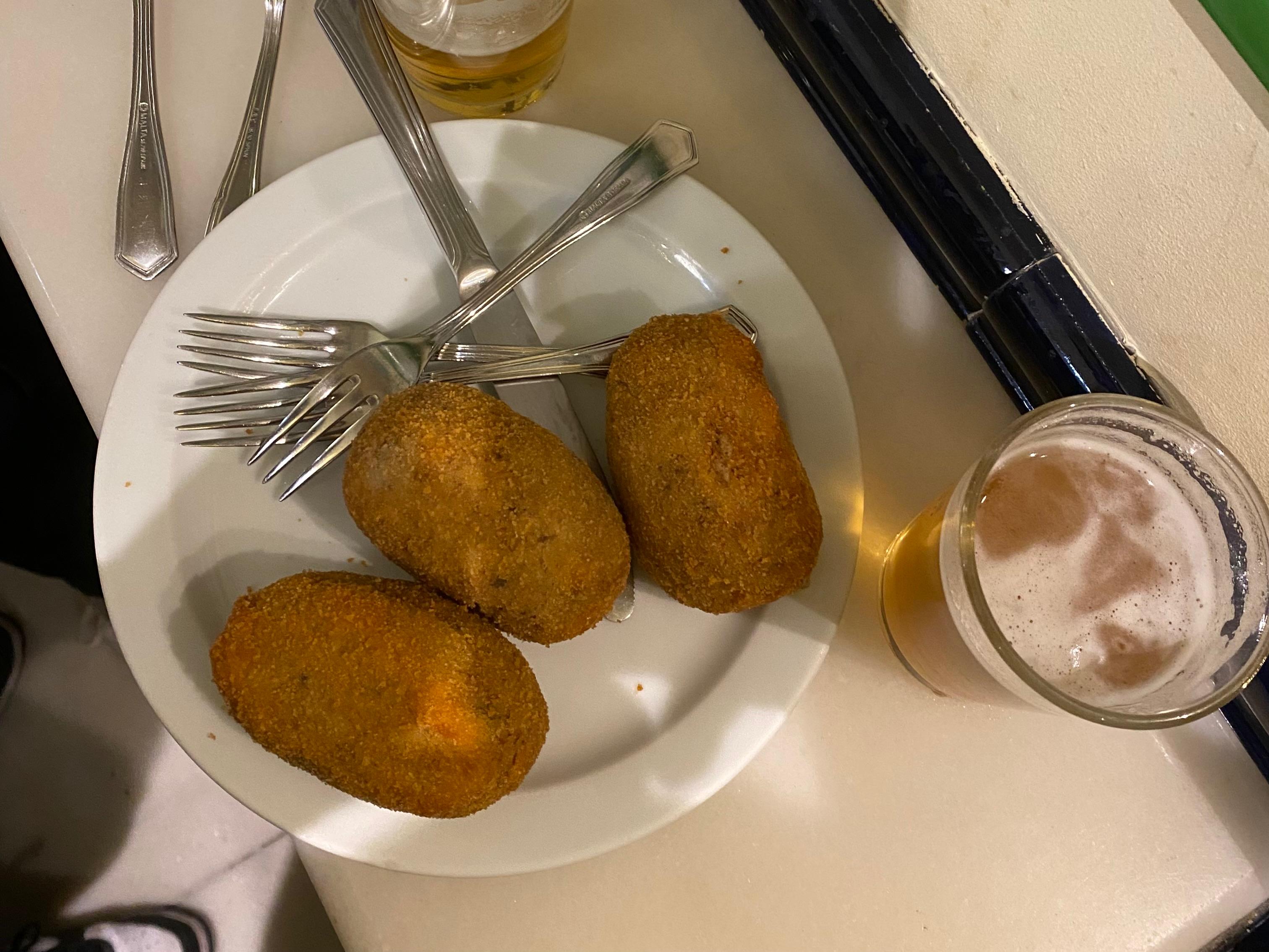 Croquetones de cocido de Taberna La Daniela