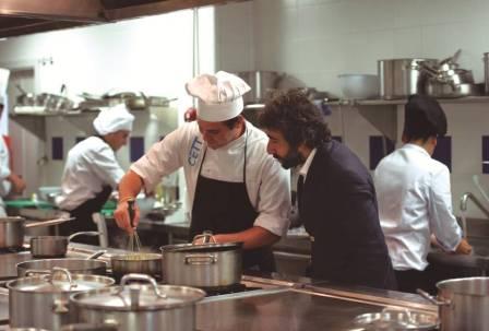 Los aspirantes al III Premio Promesas de la Alta Cocina se disputan el voto de Facebook