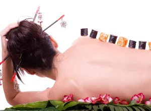 Nyotaimori-sushi