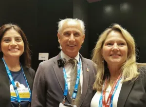 Colleen Swain, José Carlos de Santiago, Rebeca Boysen