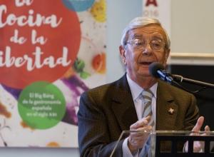 Presidente de la Academia Iberoamericana de Gastronomía (AIBG), Rafael Ansón Oliart,