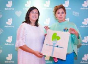 Agatha Ruiz de la Prada y Deliveroo: apetitosa colaboración por una buena causa