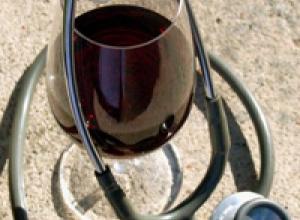 El consumo moderado de vino disminuye la posibilidad de contraer enfermedades cardiovasculares