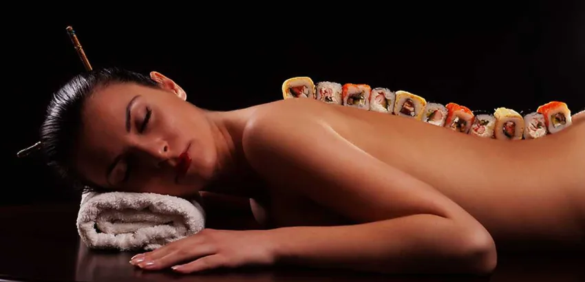 Nyotaimori-gastronomía-japonesa