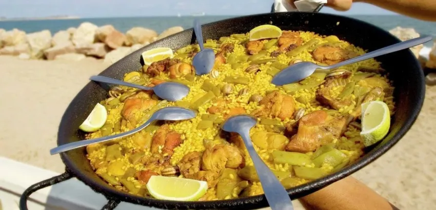 gastronomía valenciana-paella