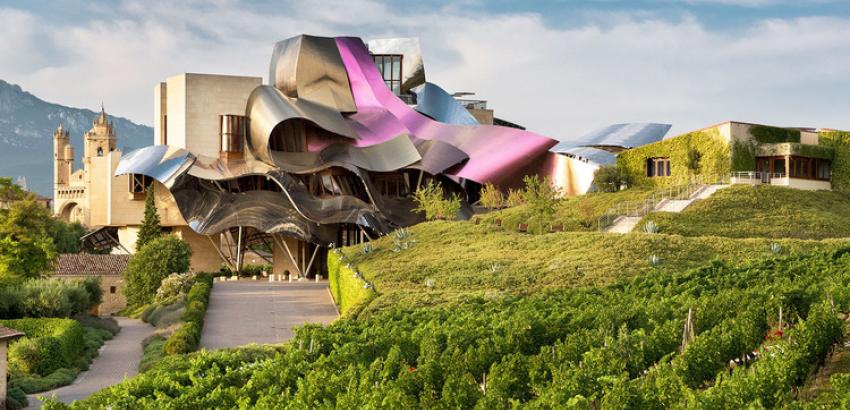 Hotel diseñado por Frank O. Gehry en la Ciudad del Vino de Marqués de Riscal.
