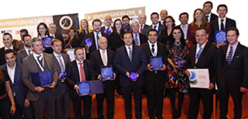 Entregan en FITUR Premios Excelencias 2015