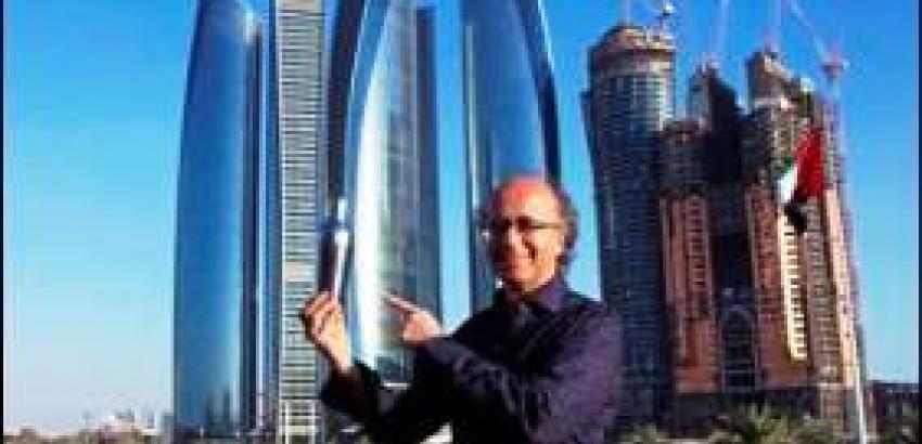 Javier de las Muelas recibe el premio "Gourmet Excellence" en Abu Dhabi