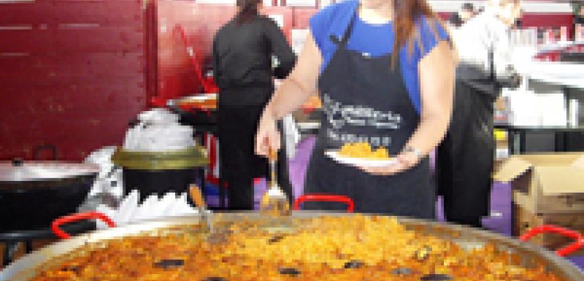Paellas Monasterio hace una paella gigante para 4 000 personas en Valladolid
