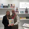 En el marco de Madrid Fusión, José Carlos De Santiago, vicepresidente de la Academia Iberoamericana de Gastronomía y presidente del Grupo Excelencias, intercambió con Sasha Baron responsable comercial HORECA distribución de Valrhona, una empresa comprometida con el chocolate responsable.