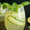 mocktail de pepino y albahaca